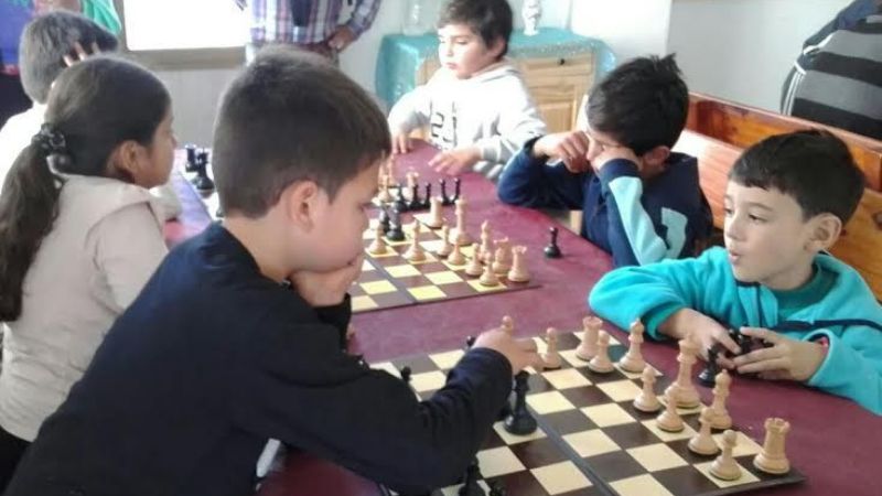 Exitoso infanto de ajedrez en la Iglesia de V. Cubas