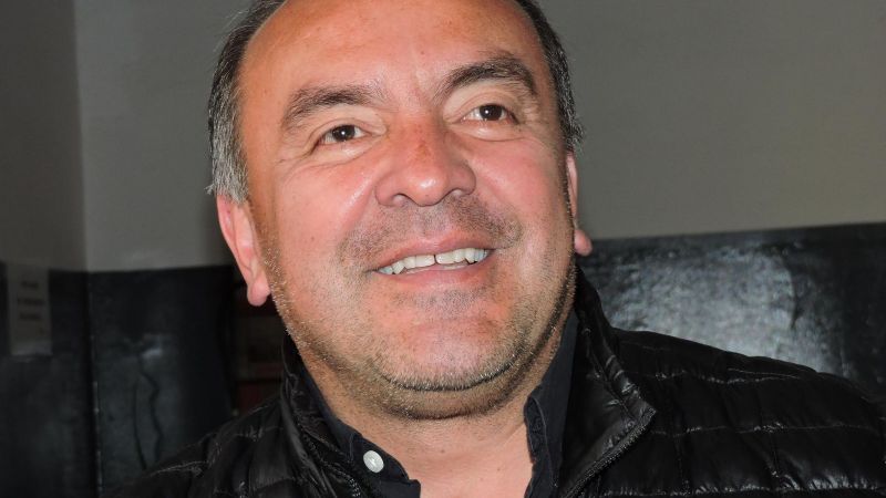 Renovadores y meristas se bajan de la elección