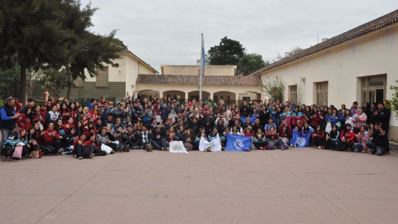 Más de 400 estudiantes participaron de La  UNCA+Cerca en Capital