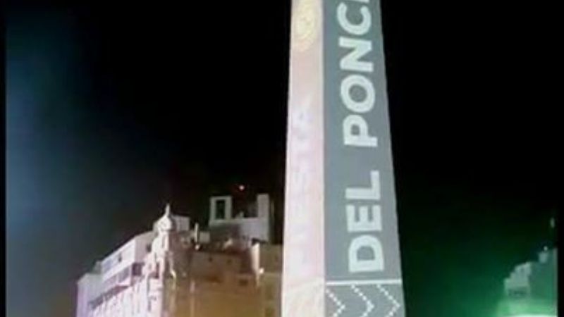 El Poncho catamarqueño abrigó al Obelisco