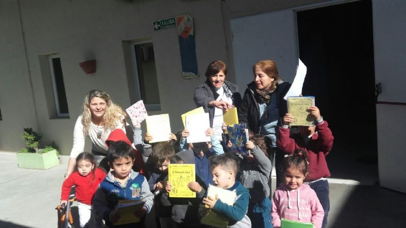 El vacunatorio central visitó a los chicos del Jardín Maternal del Senado