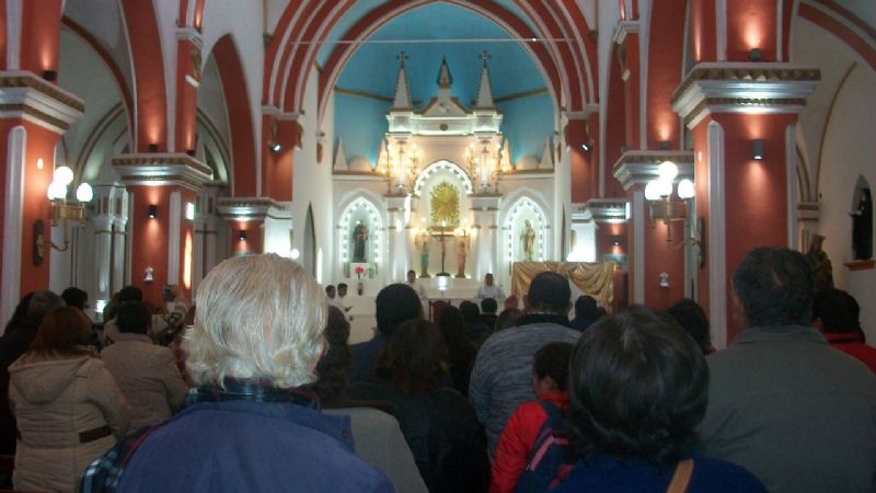 Consagraron el altar y dedicaron el templo de San Juan Bautista en Tinogasta