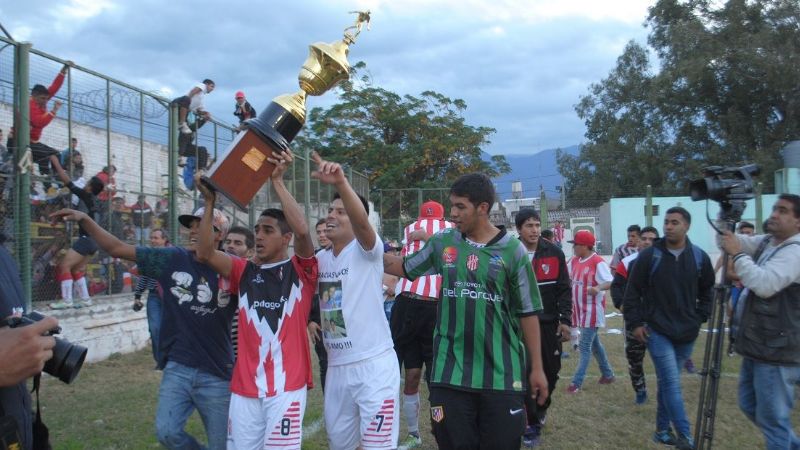 Villa Cubas, campeón del Apertura 2017 en la Capital