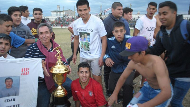 Villa Cubas, campeón del Apertura 2017 en la Capital