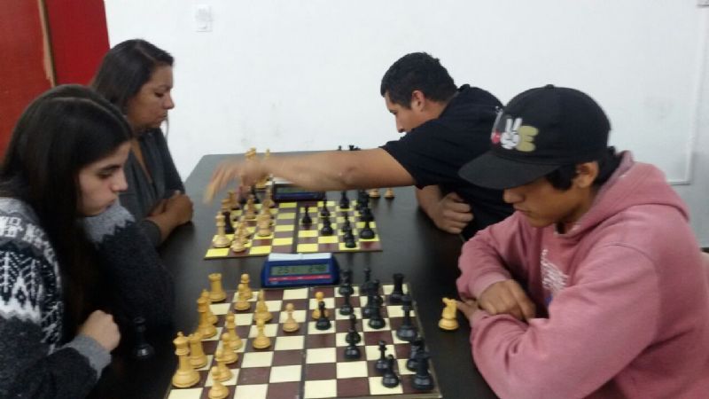 Ocampo y Barrionuevo ganaron la 3ra. del ajedrez