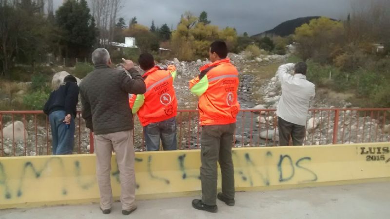 Defensa Civil Tucumán visitó el centro de monitoreo del SAT