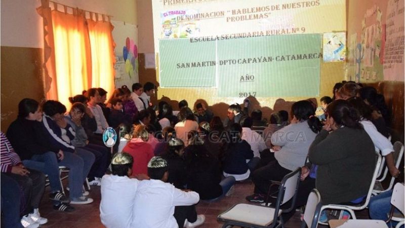Charlas preventivas en Capayán