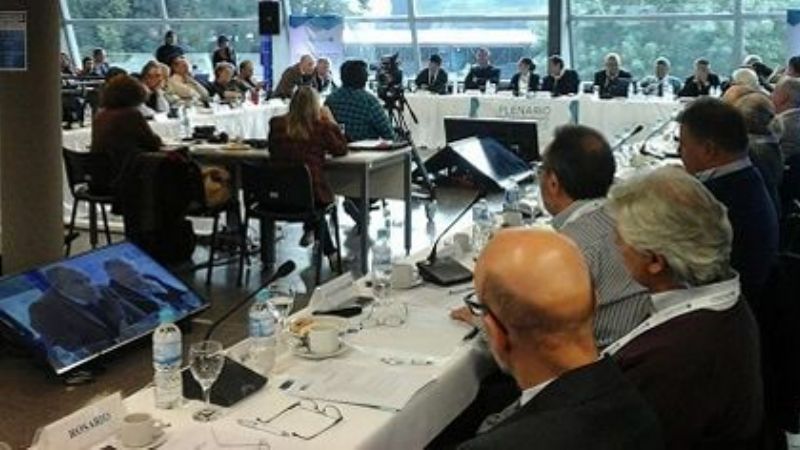 Universitarios ratifican paro de 48 horas