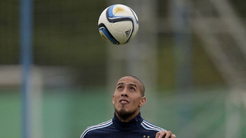 Sampaoli cambió la defensa en la última práctica