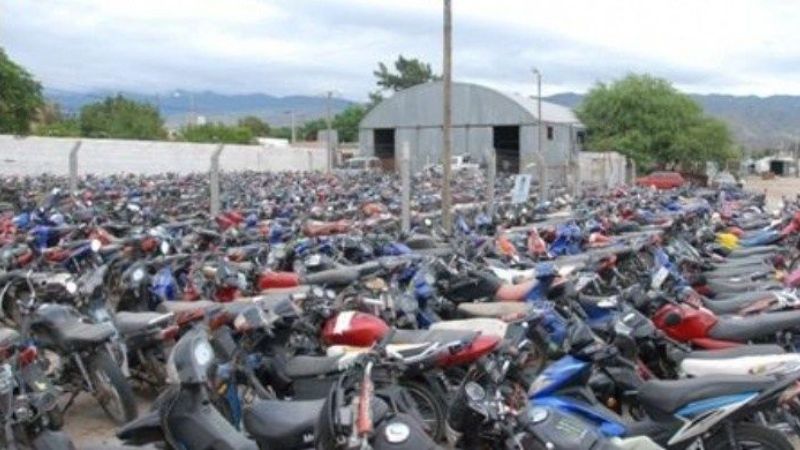 Un total de 25 motos terminaron en el corralón