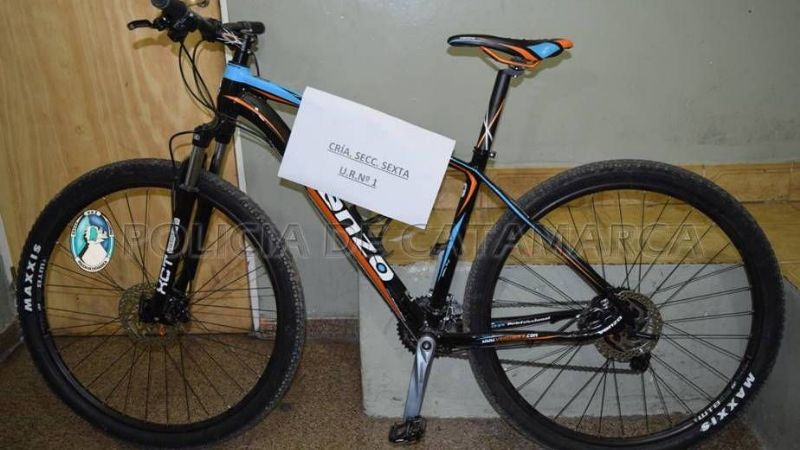 Detienen a un joven con una bicicleta robada