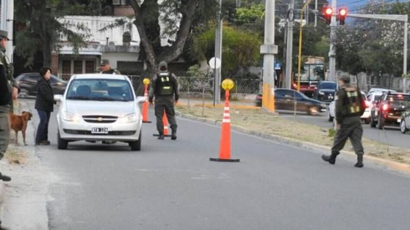 Secuestran tres motos en un control