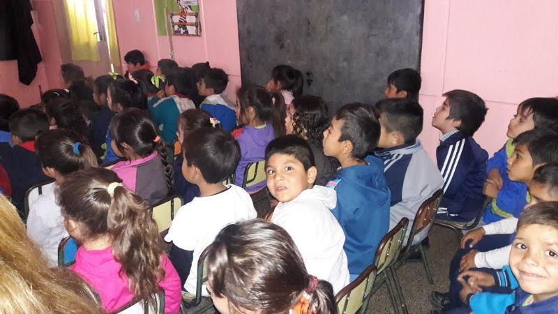 El Cine Móvil de Cultura celebró con los Jardines de Infantes