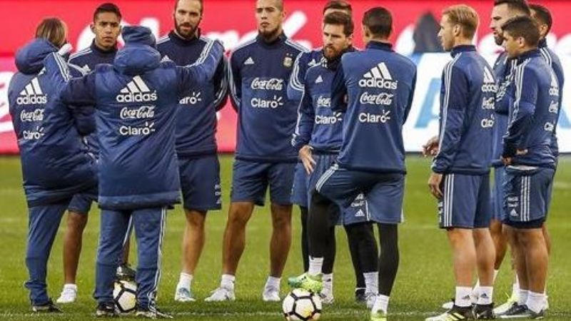 Sampaoli tiene el equipo para enfrentar mañana a Brasil