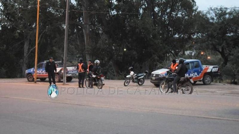 Rigurosos controles de vehículos y personas en Capital y Valle Viejo