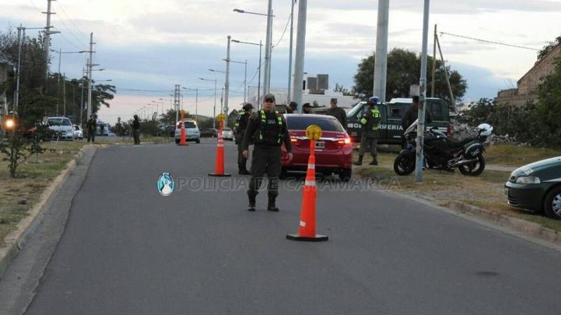 Rigurosos controles de vehículos y personas en Capital y Valle Viejo
