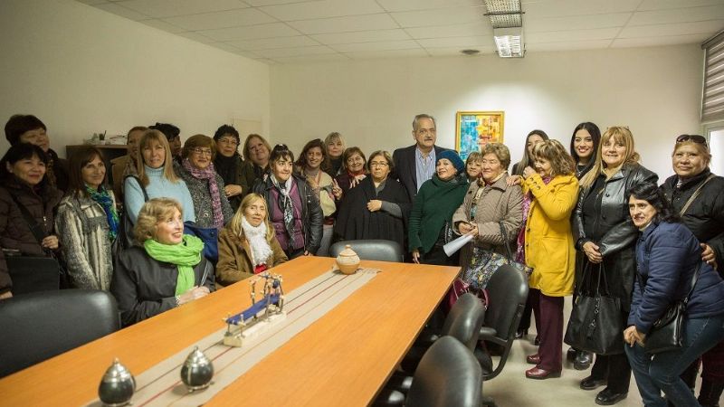 Asumió Ana Castro como directora de Mujer, Infancia y Familia