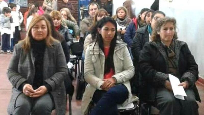 Entregaron libros a escuelas primarias en Esquiú