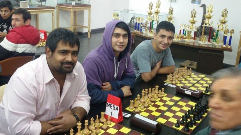 Exitosos torneos de ajedrez por equipos interclubes