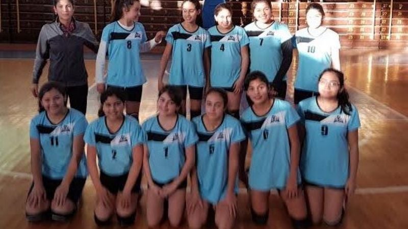 Peñarol de Belén dominó el Provincial Sub13 de vóley