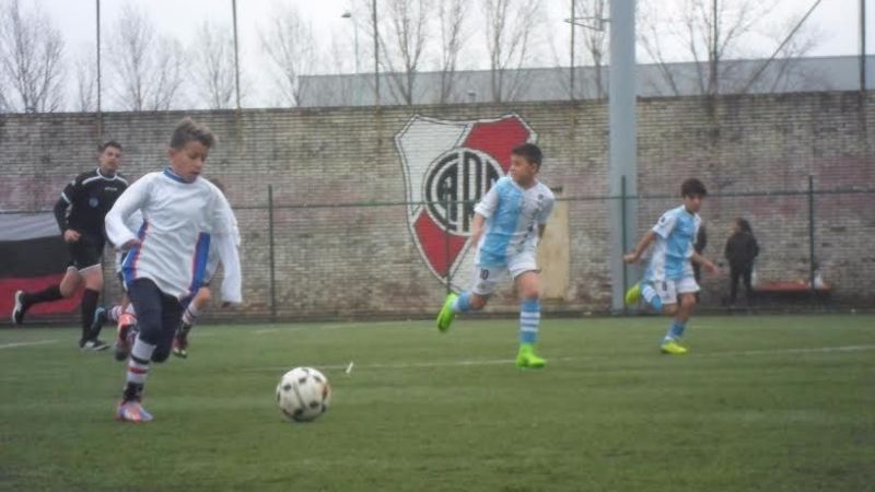 “Monumental” experiencia de pibes de La Banda en la River Cup