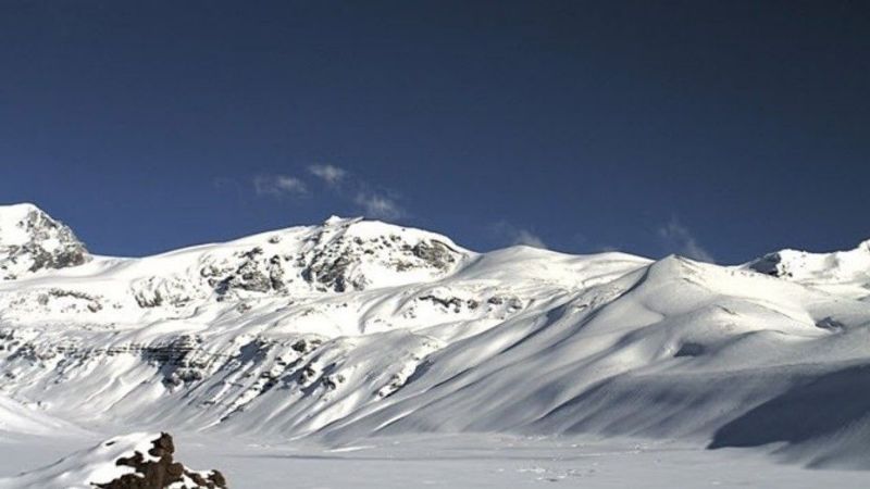 Hay alerta amarilla por la actividad del volcán Peteroa