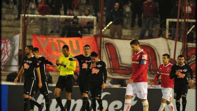 Papelón de Huracán en la Sudamericana