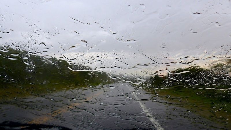 Por niebla y llovizna recomiendan precaución en El Totoral