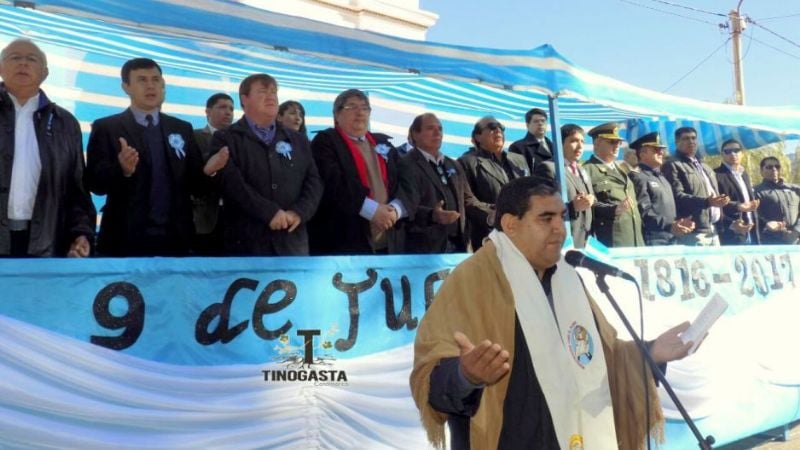 Con una fiesta tradicional, Copacabana se celebró la Independencia