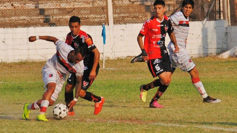Policial y Defensores van el sábado, desde las 16 hs.