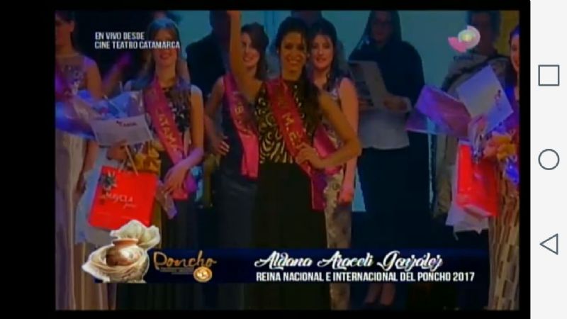 Araceli González, de Fray Mamerto Esquiu, es la reina del Poncho 2017