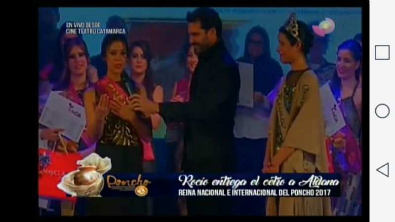 Araceli González, de Fray Mamerto Esquiu, es la reina del Poncho 2017