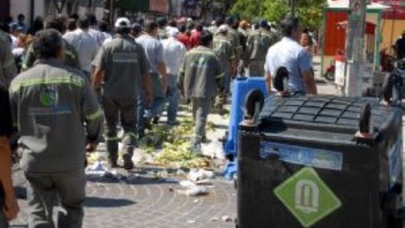 Becados rechazan mejora y quieren respuestas