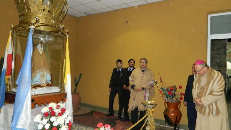 La Virgen del Valle engalana la Fiesta del Poncho