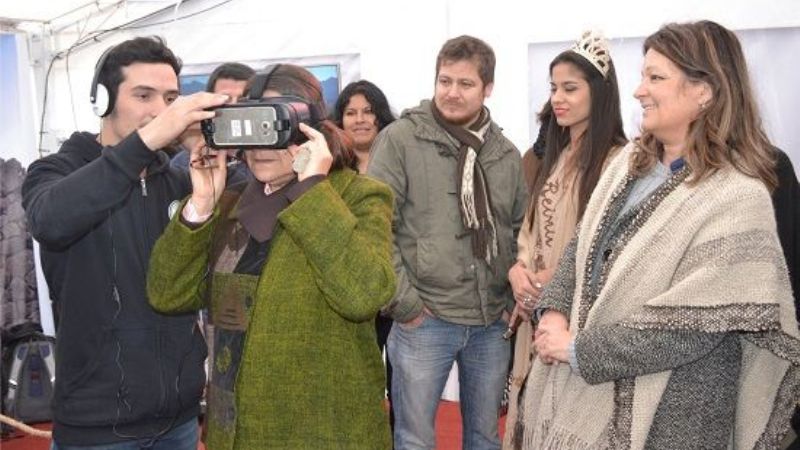 Se inauguró la muestra artesanal