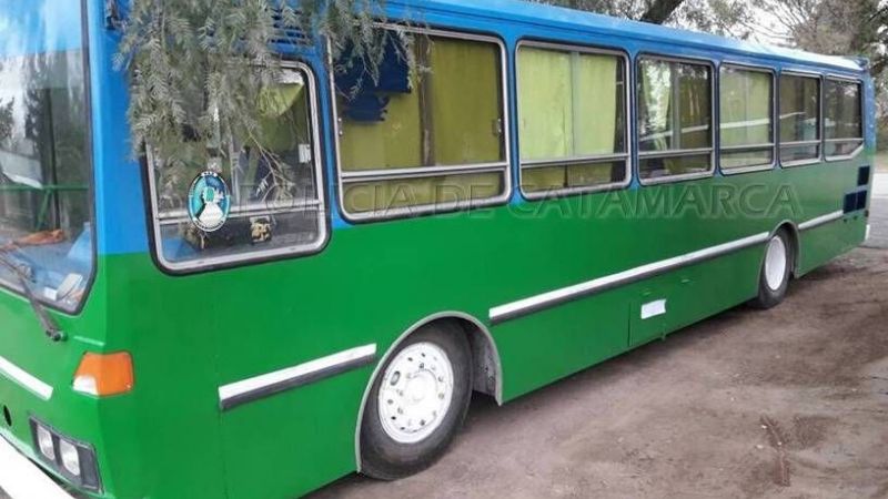 Secuestran un colectivo en Nueva Coneta