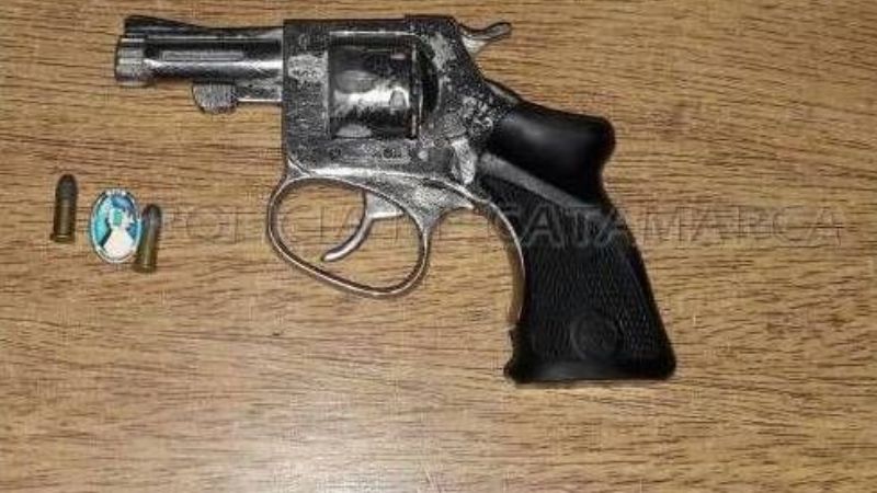 Aprehenden a un sujeto armado