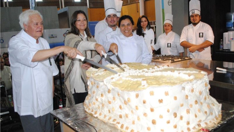 Para festejar los 50 años del Poncho, harán una torta de 400 kilos