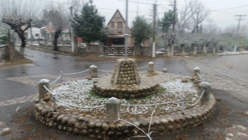 El Rodeo amaneció blanco