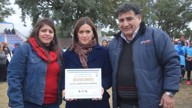 El Fútbol Femenino reconoció a la Dra. Sylvia Jiménez