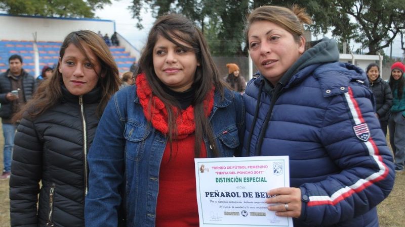 El Fútbol Femenino reconoció a la Dra. Sylvia Jiménez