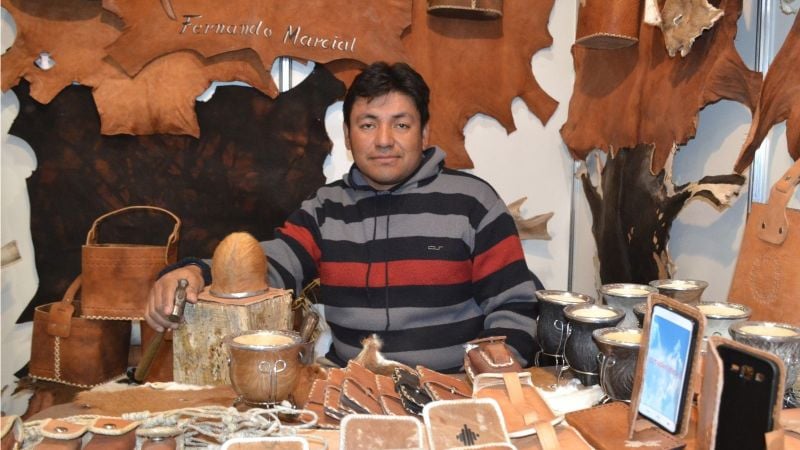 Tradicional artesanías en cuero desde Andalgalá