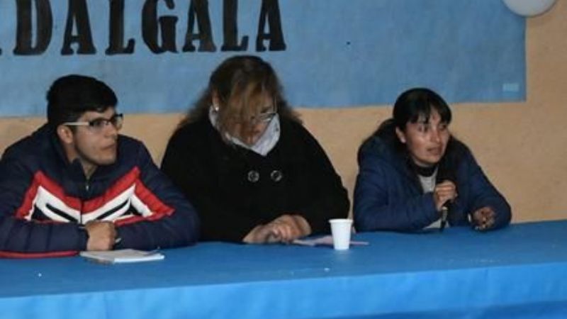 La línea de los funcionarios inició campaña