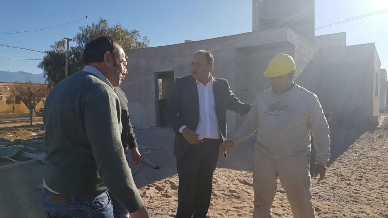 Avanza la construcción de un nuevo barrio en Tinogasta