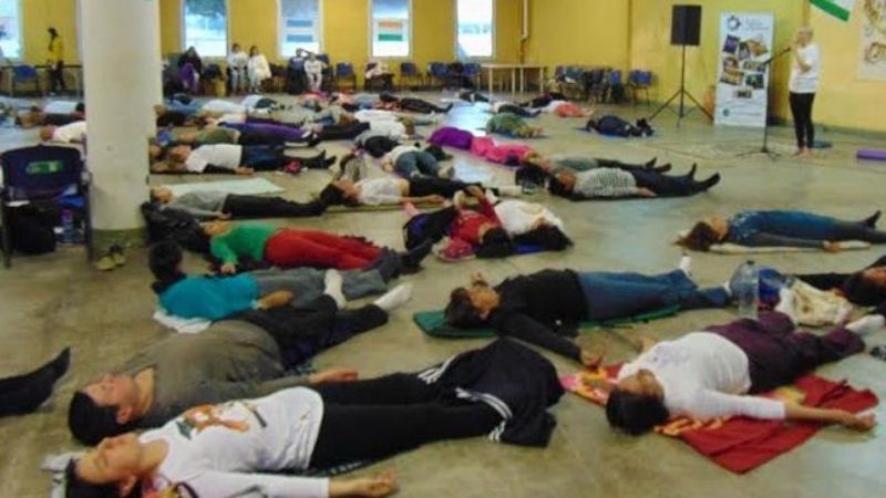 500 personas celebraron el Día Internacional del Yoga en Catamarca