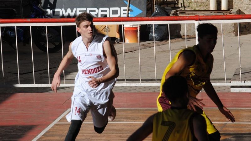 Mendoza ganó el triangular Regional U19 de básquet