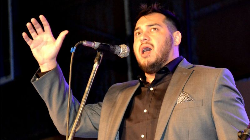 Viernes recargado: carrera de mozos, show gourmet y Nico Romero