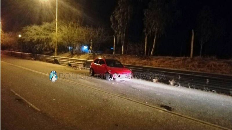 Chocó contra el guardarrail