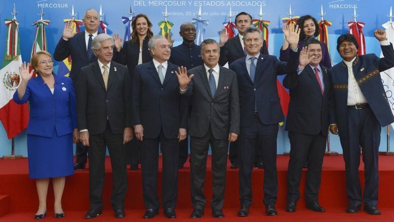 Mercosur instó a Venezuela a "restablecer el orden institucional"