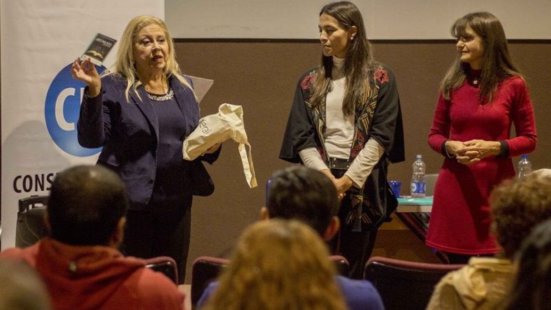 Catamarca en la Antología de Poesía del NOA